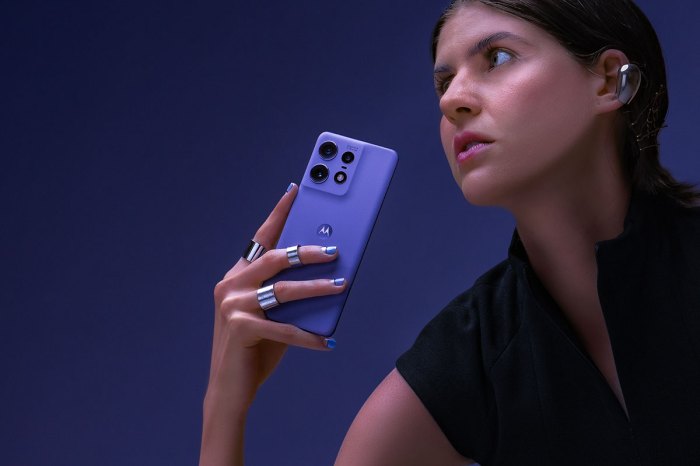 Motorola Has The World’s First Smartphones With Pantone Validated ... Motorola Edge 50 Pro